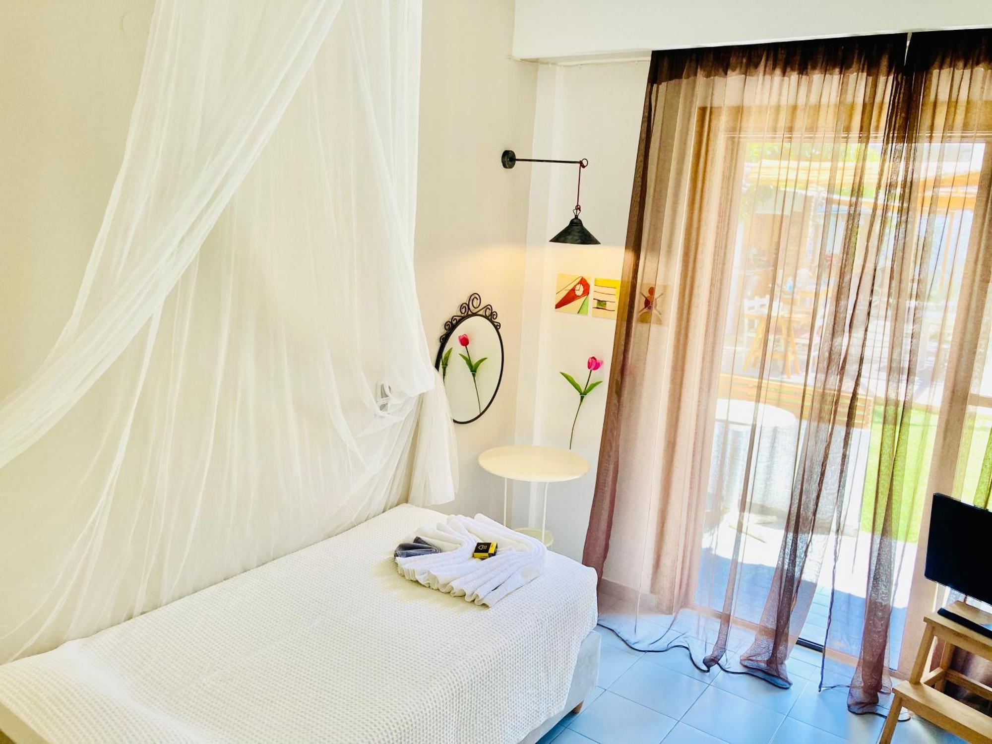 Tree Of Life Art Hotel Aγία Μαρίνα Δωμάτιο φωτογραφία