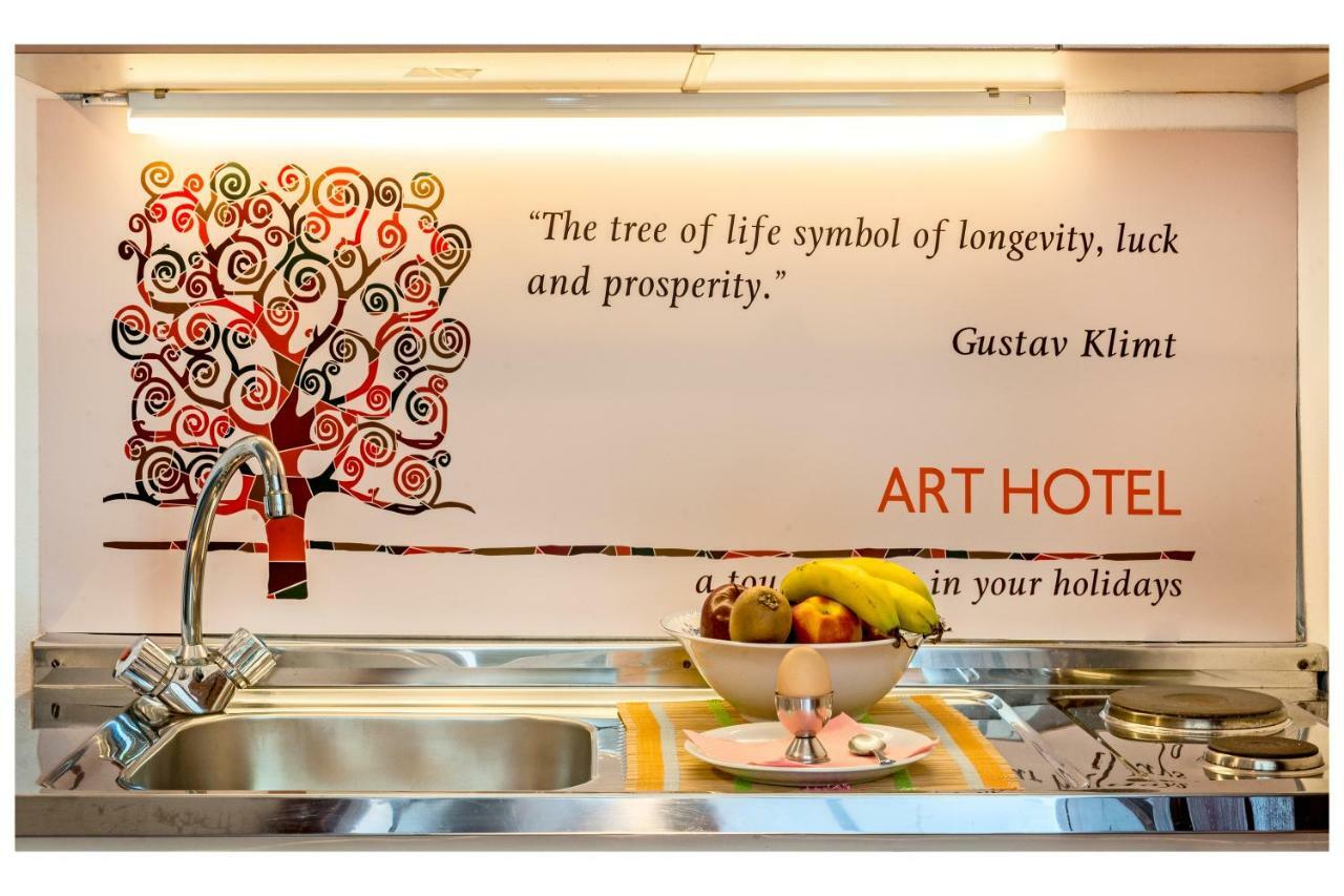 Tree Of Life Art Hotel Aγία Μαρίνα Εξωτερικό φωτογραφία