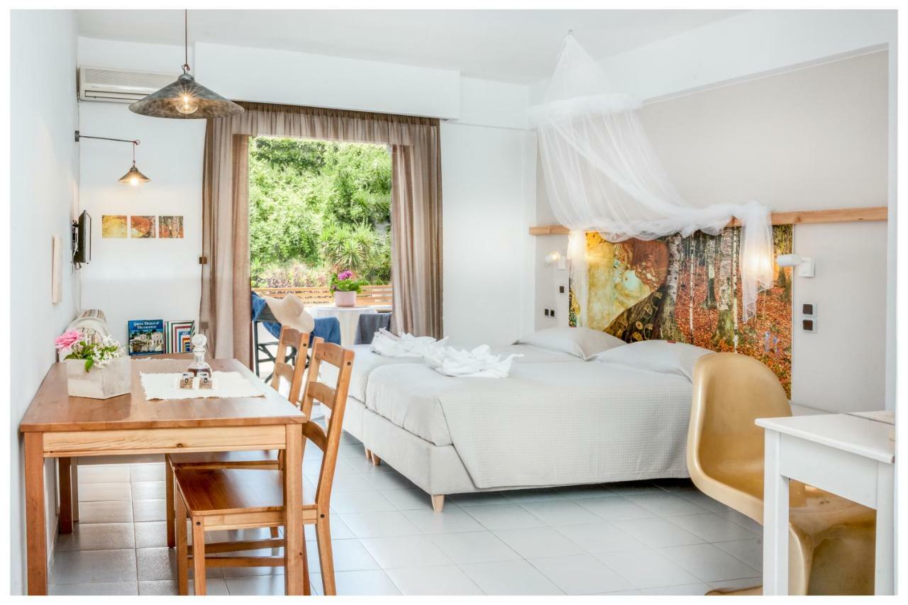 Tree Of Life Art Hotel Aγία Μαρίνα Εξωτερικό φωτογραφία